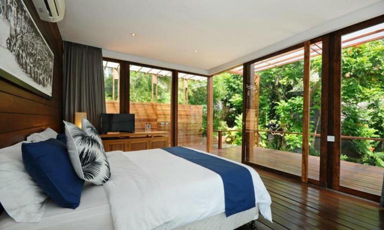 Beach Axis Villa, Seminyak Kültér fotó