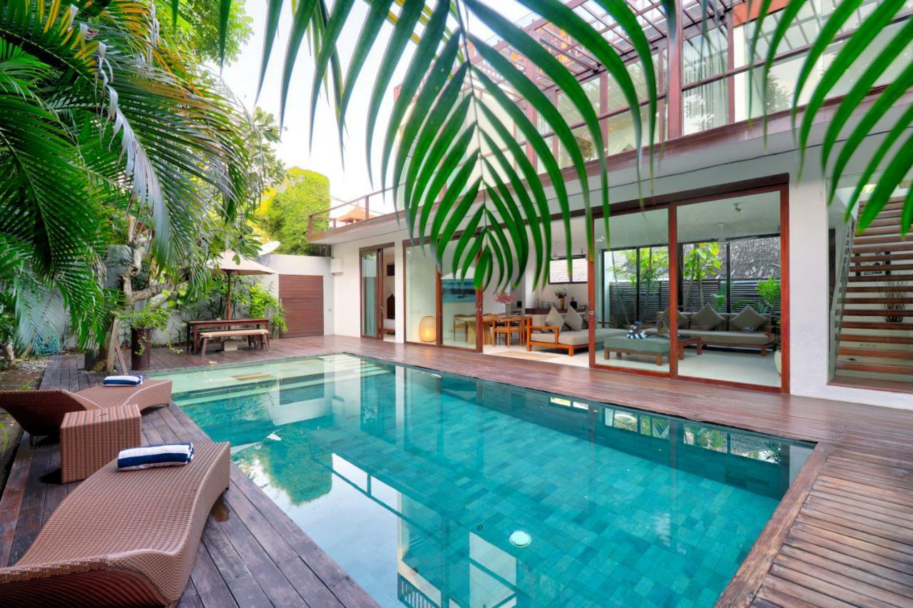 Beach Axis Villa, Seminyak Kültér fotó