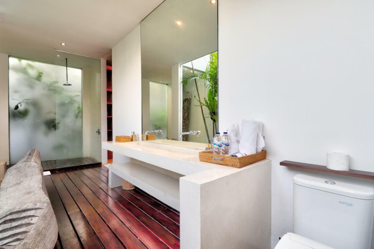 Beach Axis Villa, Seminyak Kültér fotó