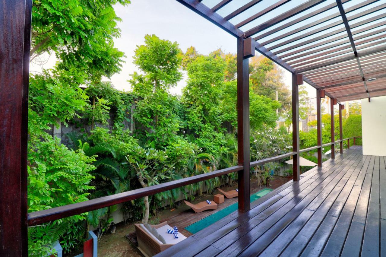 Beach Axis Villa, Seminyak Kültér fotó