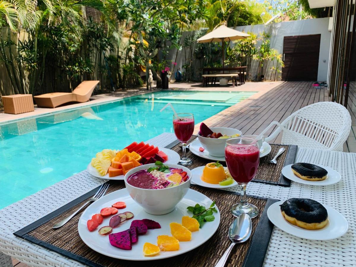 Beach Axis Villa, Seminyak Kültér fotó