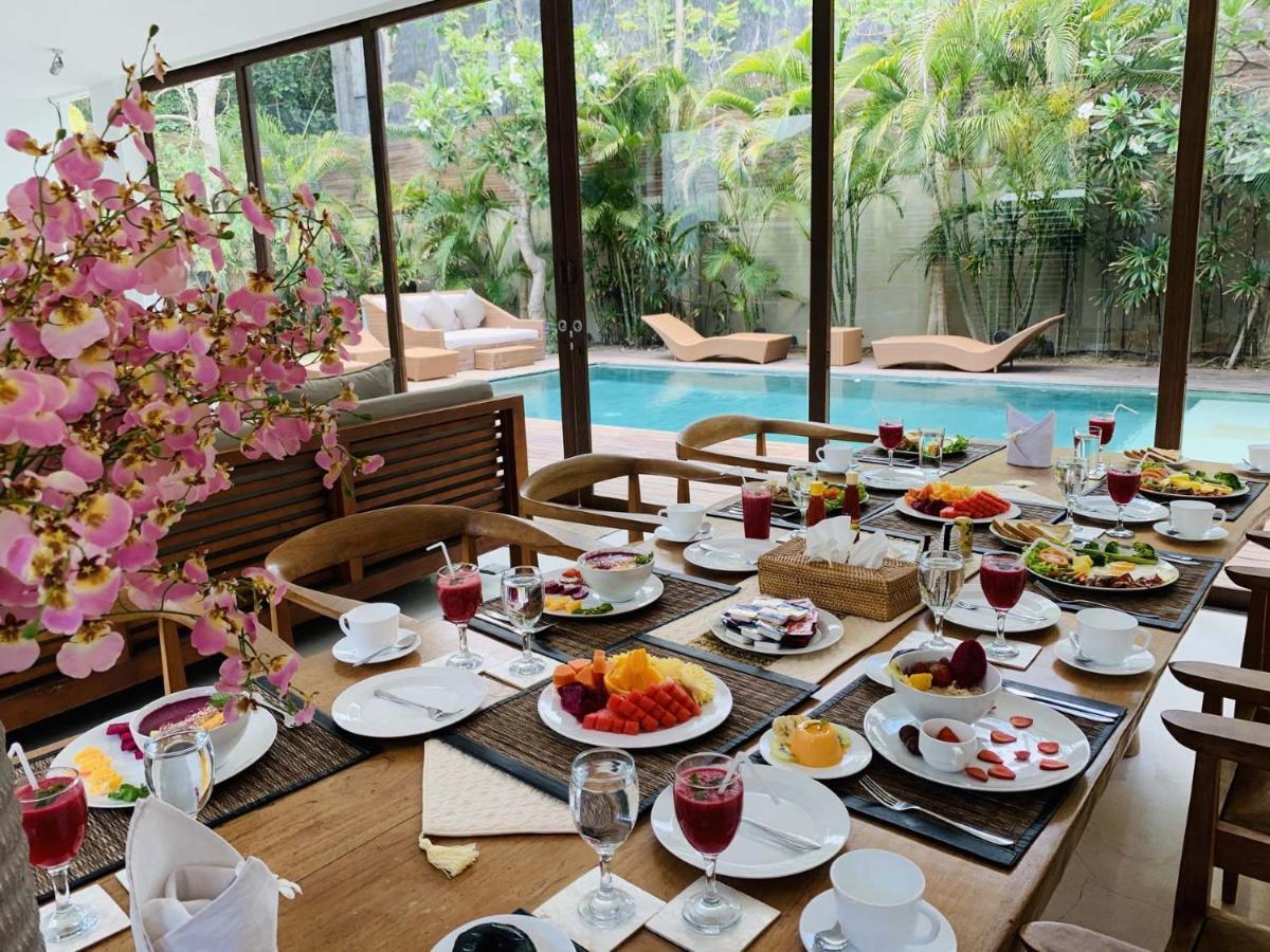 Beach Axis Villa, Seminyak Kültér fotó